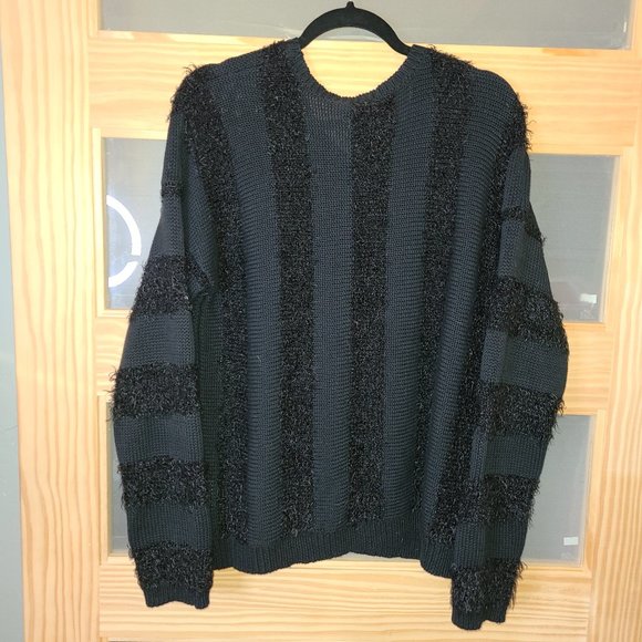 101. Vans Size Medium Caylee Black Eyelash Striped Pullover Sweater - Picture 2 of 3